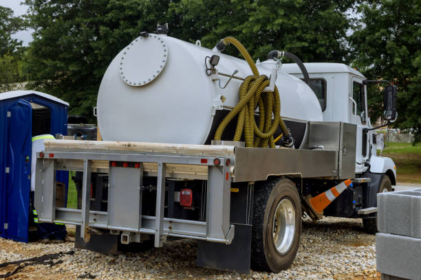 Best Porta potty rental near me  in Bellevue, IL